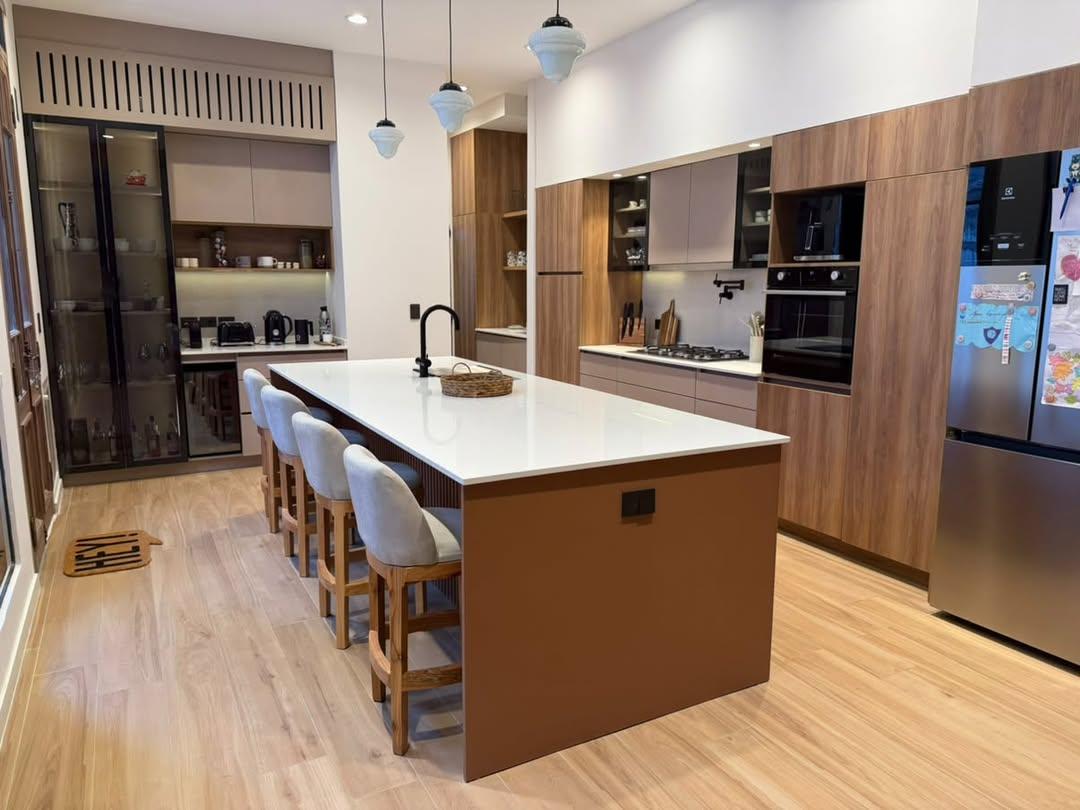 Proyecto Arquímedes — cocina a medida por SB Amoblamientos